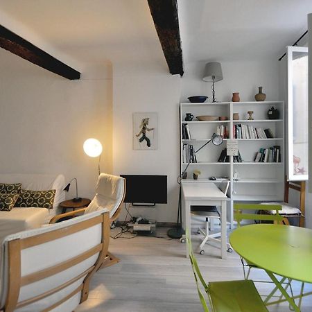 Apartment Near The Old Port Марсель Экстерьер фото